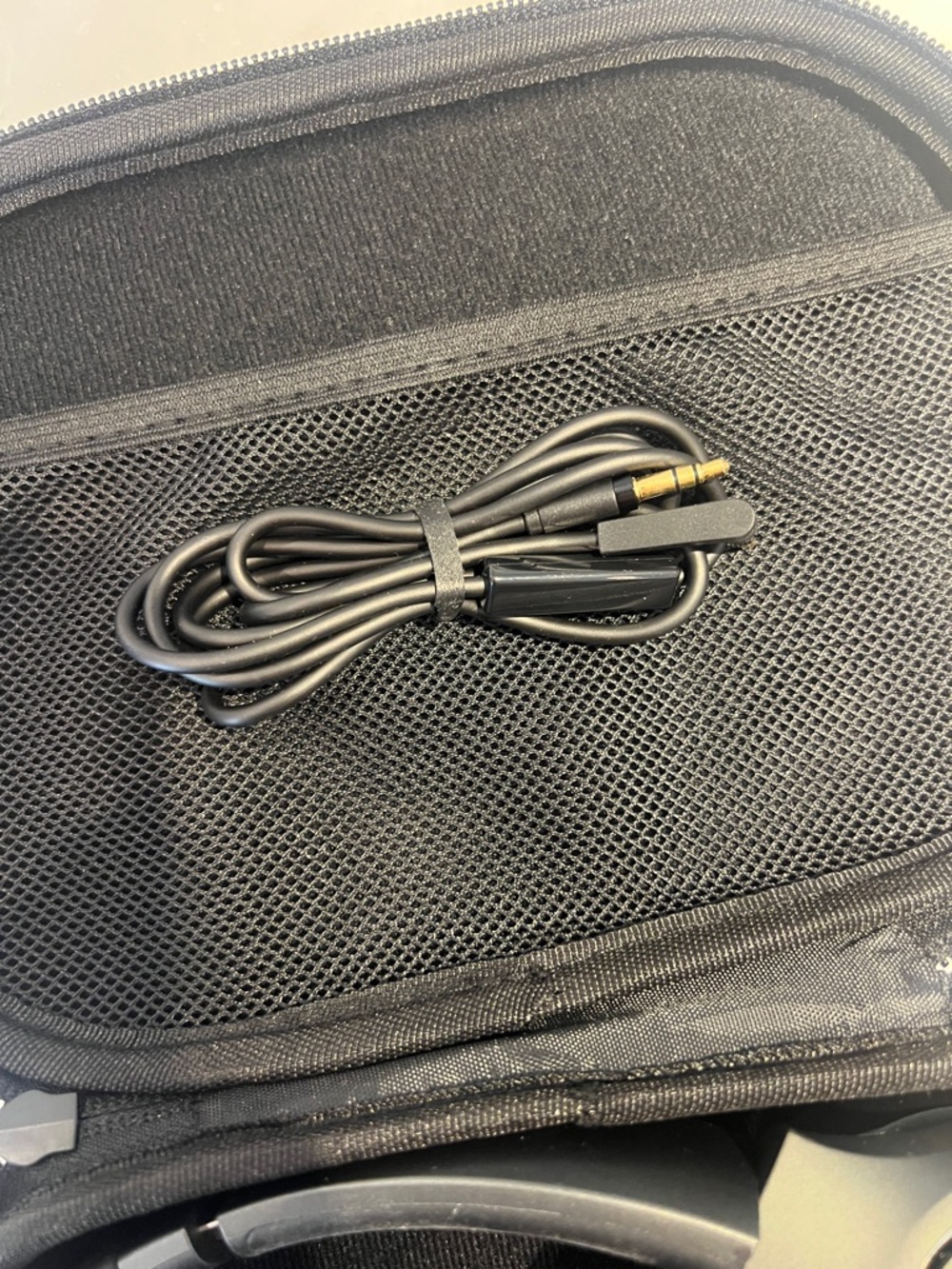 NWOT Google Wireless Headphones, Acrux, Active Noise Cancellation Mic - Picture 2 of 3